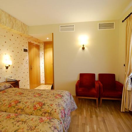 Hotel Bujaruelo Torla Esterno foto