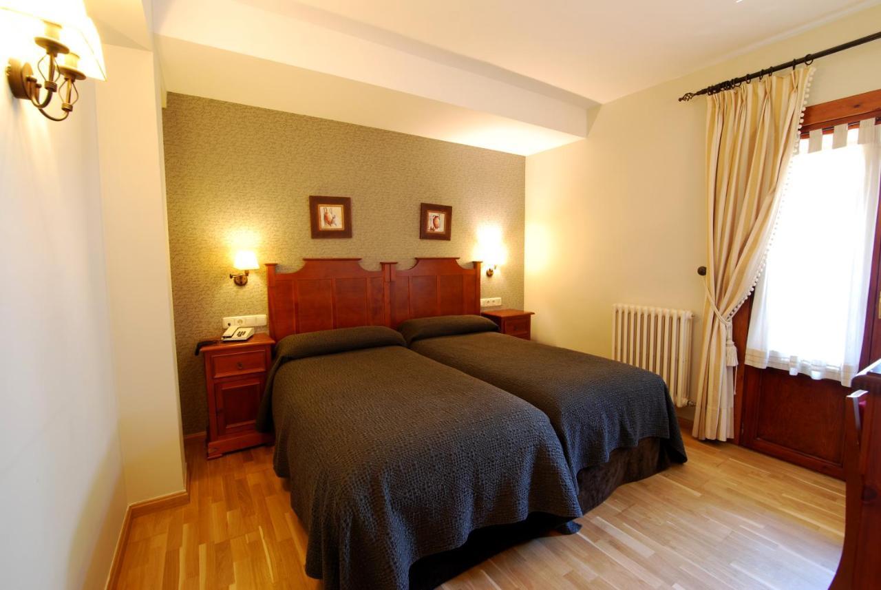 Hotel Bujaruelo Torla Esterno foto