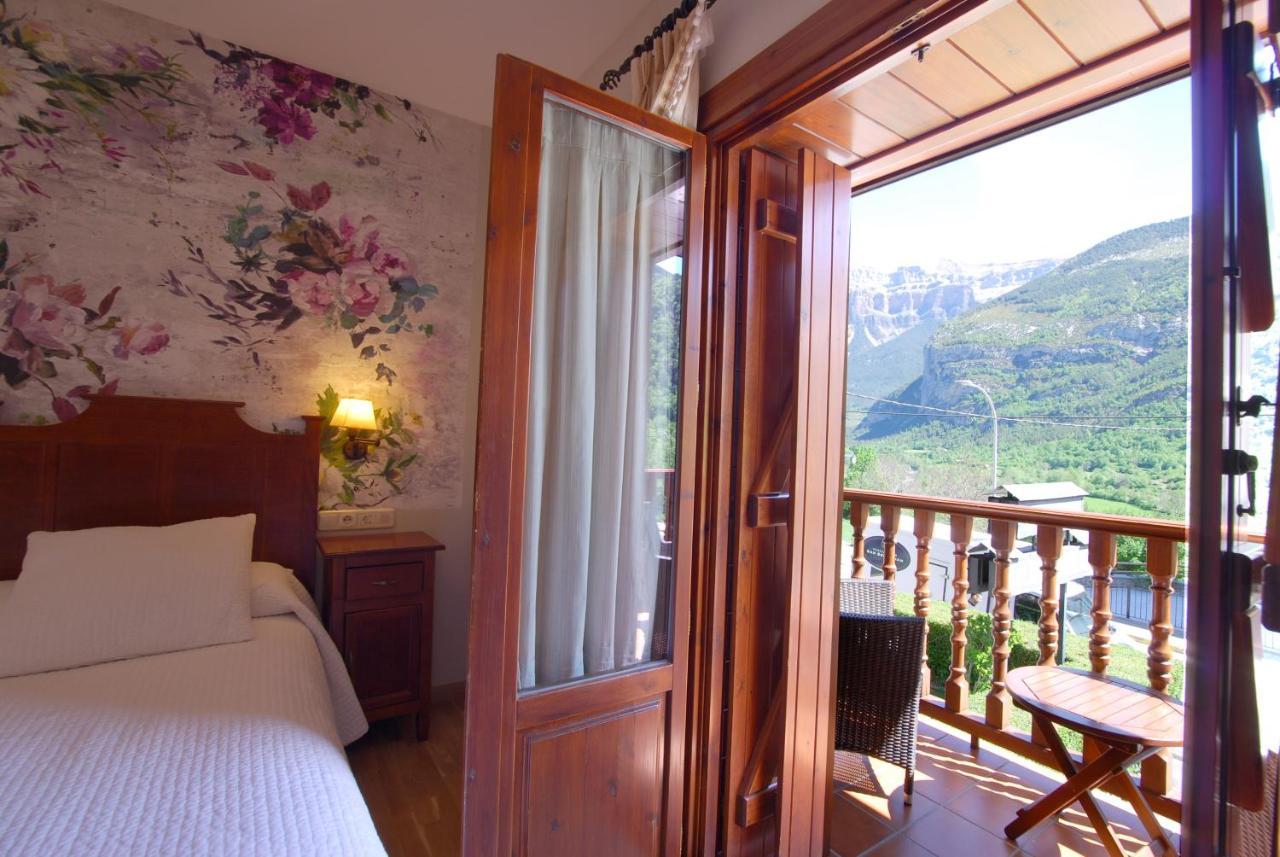 Hotel Bujaruelo Torla Esterno foto