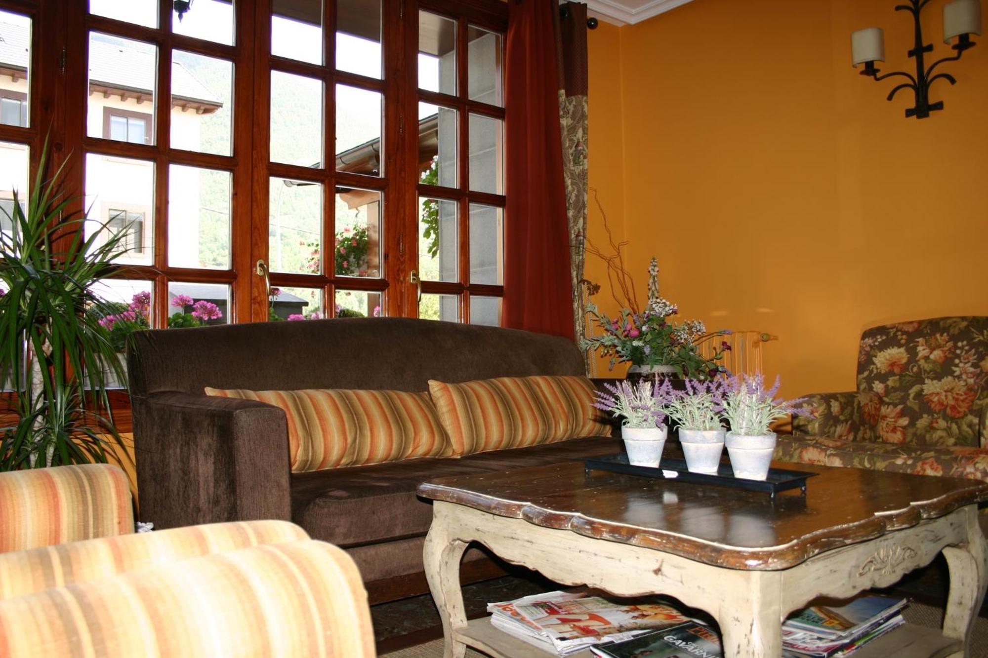 Hotel Bujaruelo Torla Esterno foto