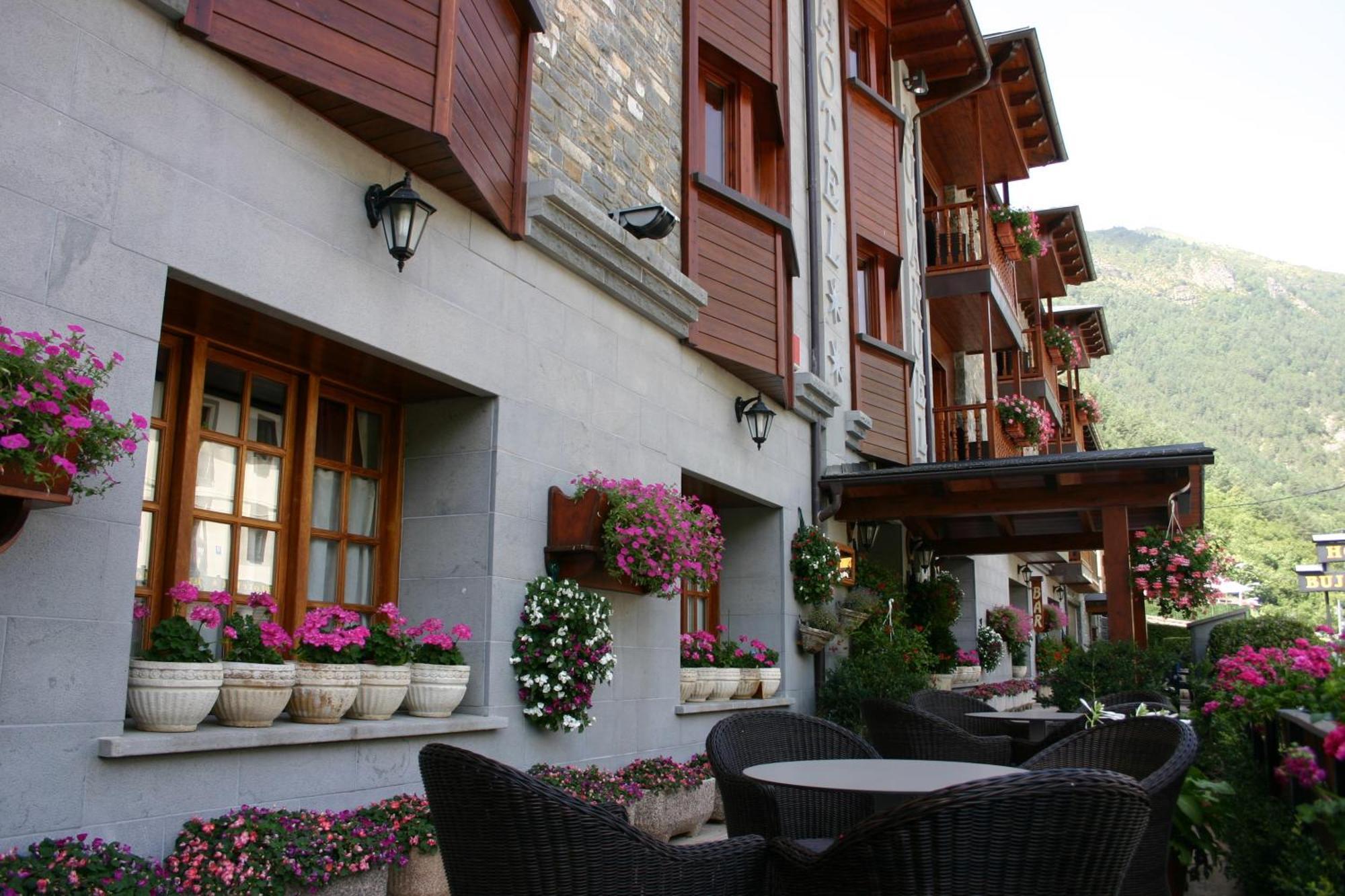 Hotel Bujaruelo Torla Esterno foto